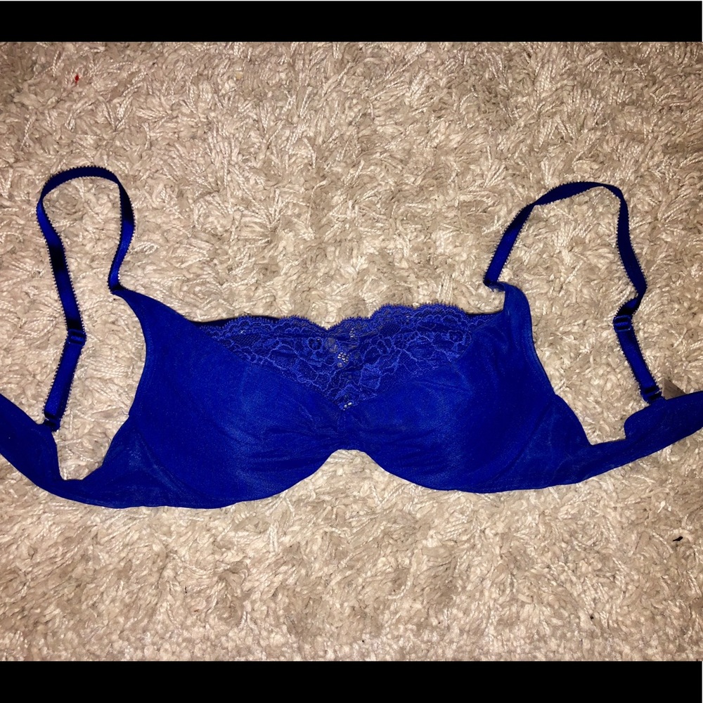 Victoria’s Secret Blue Lace Bra 34B